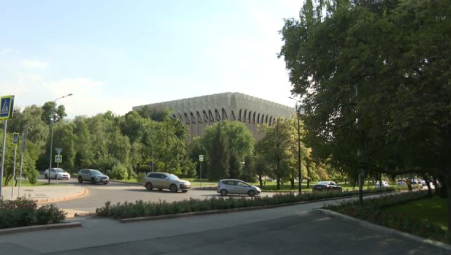 Құрылтай – қоғам мен билік арасындағы дәнекер