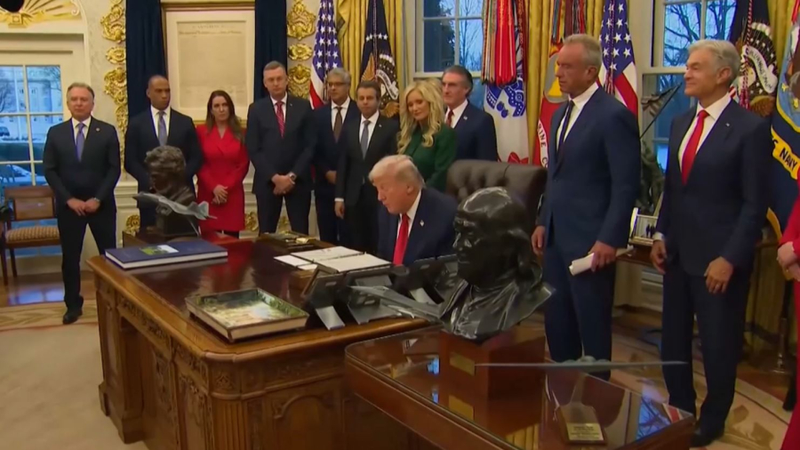 Д. Трамп: Ресей Украинаға шабуылдарды бір аптаға тоқтатады