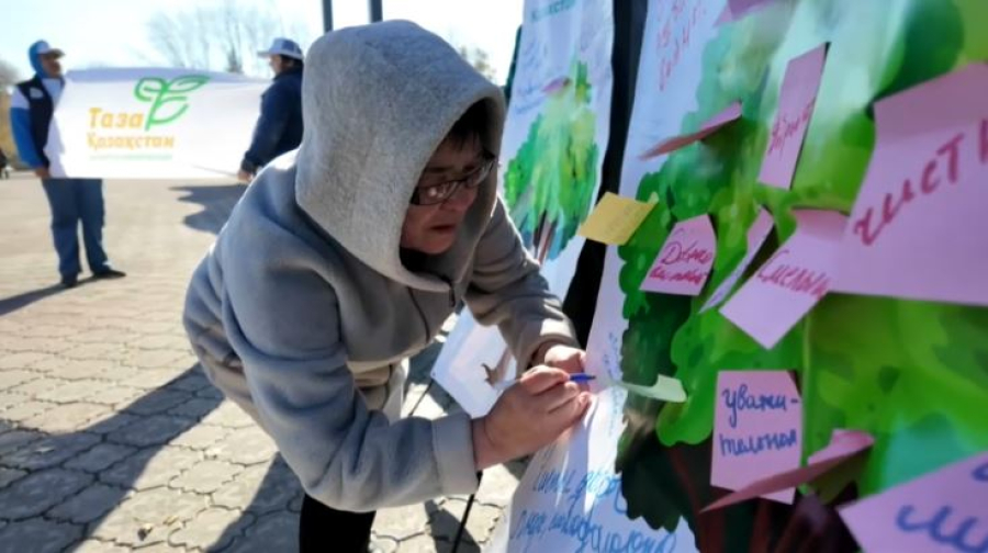 Петропавловцы заполнили «Экостену желаний»