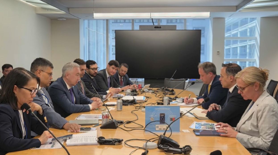 Казахстан провёл переговоры с рейтинговыми агентствами