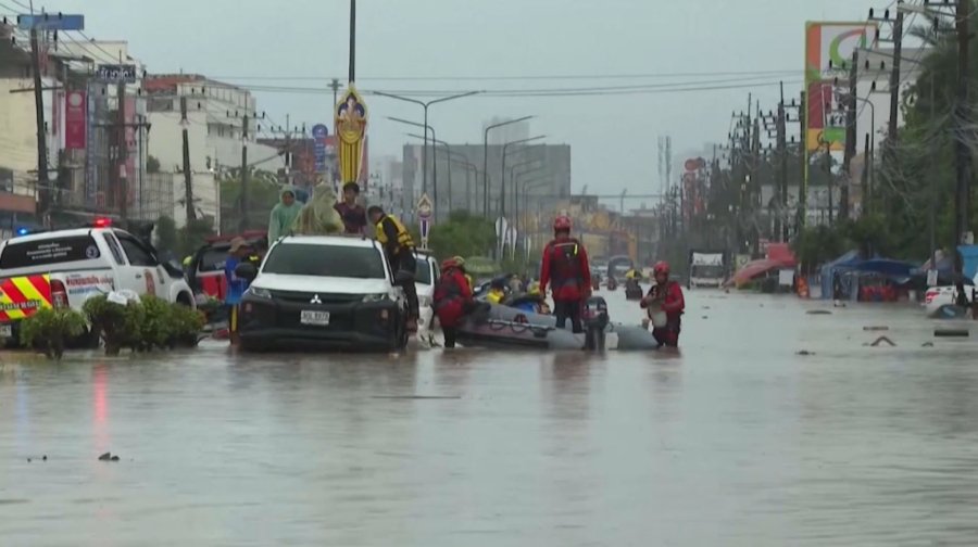 Таиландта туристер эвакуацияланды