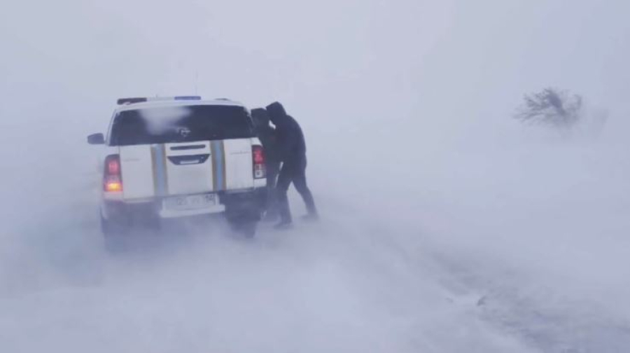 Ущерб после урагана подсчитывают в Павлодарской области