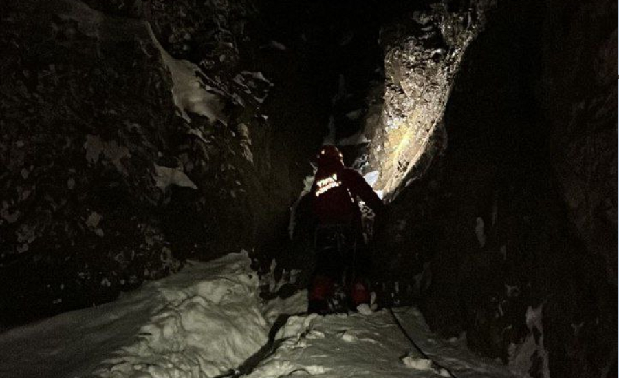 Световой сигнал SOS спас мужчину в горах Алматы