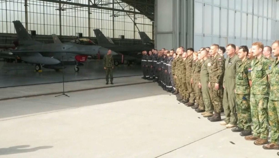 Польшаға көмекке жойғыш ұшақтар жіберіледі