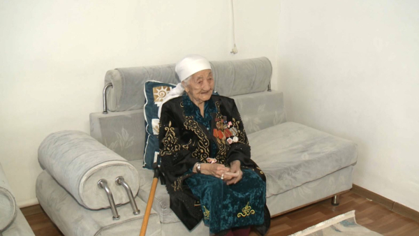 Бір ғасыр ғұмыр кешкен әжейдің ғибраты