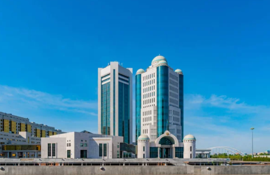 Ерлан Кошанов созвал совместное заседание палат Парламента РК