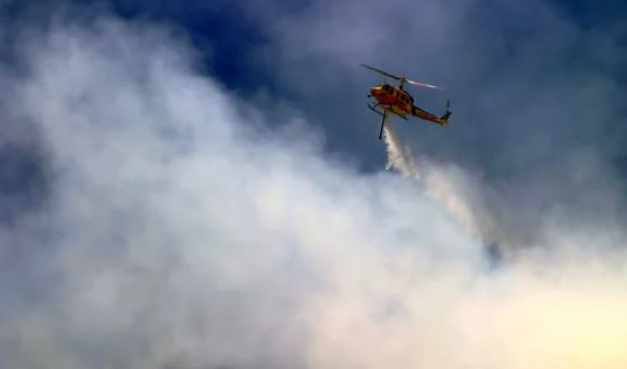 Степной пожар тушат с воздуха в Костанайской области