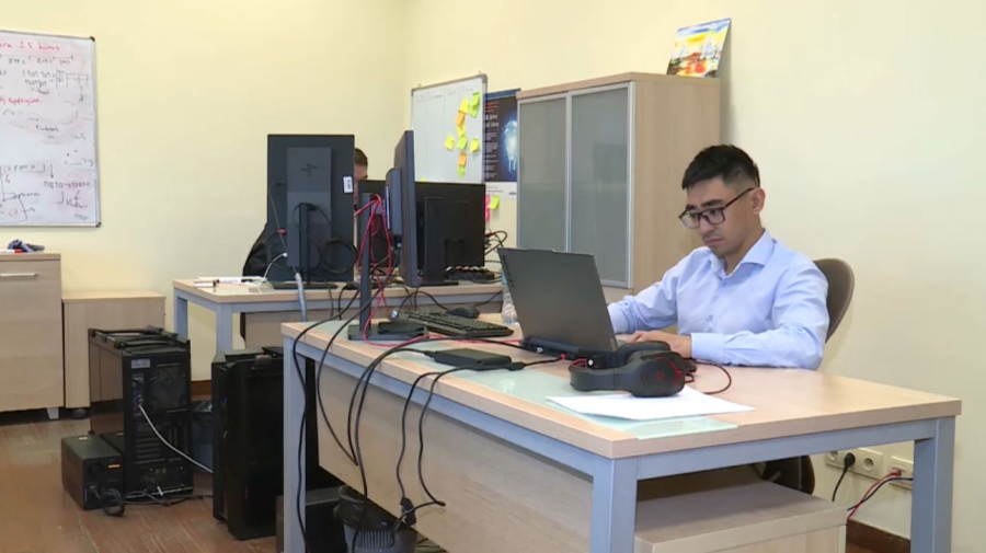 Онлайн платформа арқылы жұмыс табу мүмкін бе?