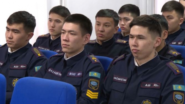 Как курсантам Академии в Кокшетау объясняют принципы борьбы с коррупцией