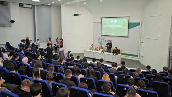 Экологи и студенты ВКО обсудили вопросы охраны окружающей среды