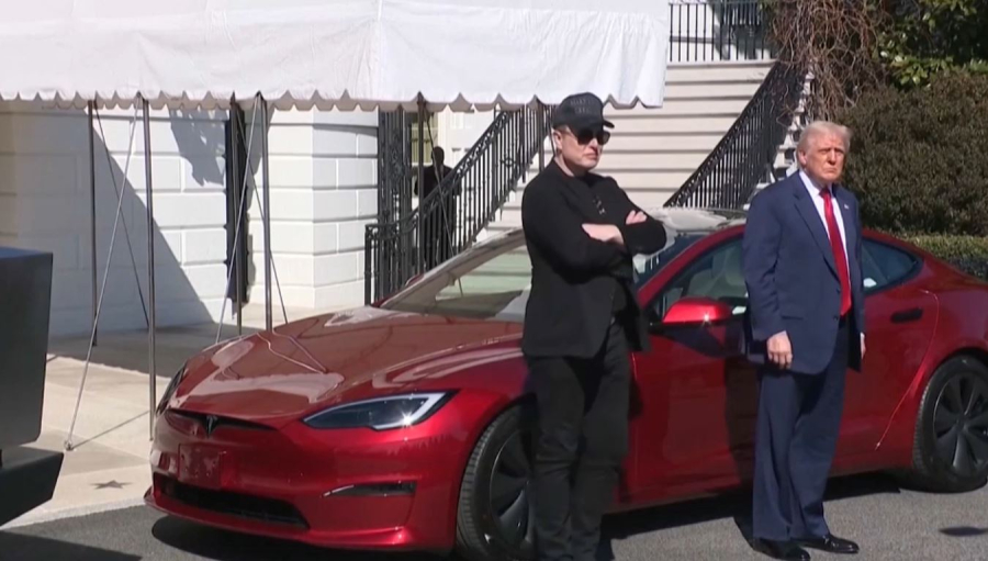 Трамп автоөндірушілер үшін баж салығын жеңілдетуі мүмкін