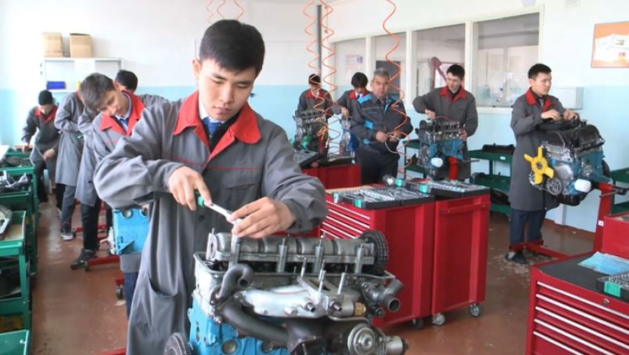 Колледждерде үш мың бағдарлама әзірленеді