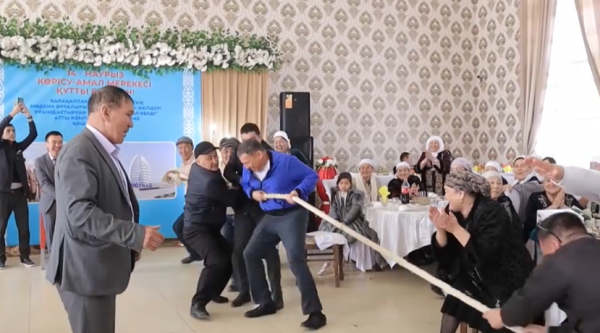 Қандастар төл мәдениетін дәріптеп жүр