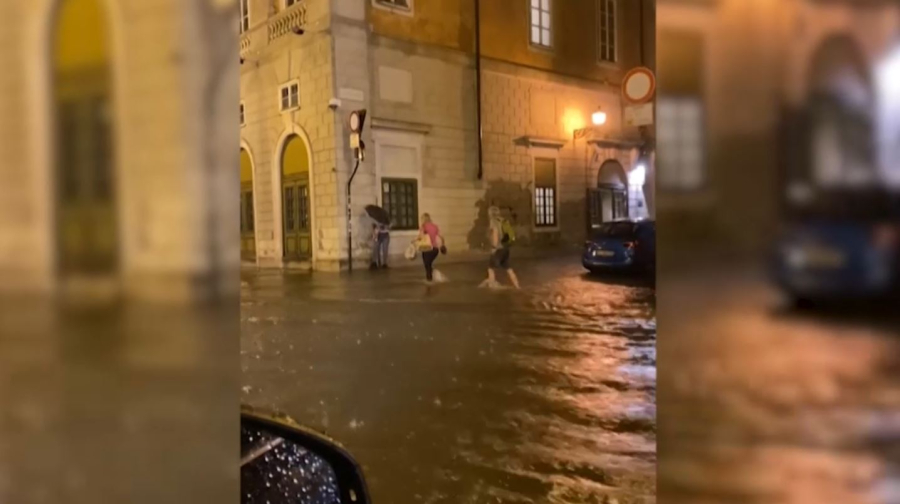 Италияда жауын соңы тасқынға ұласты