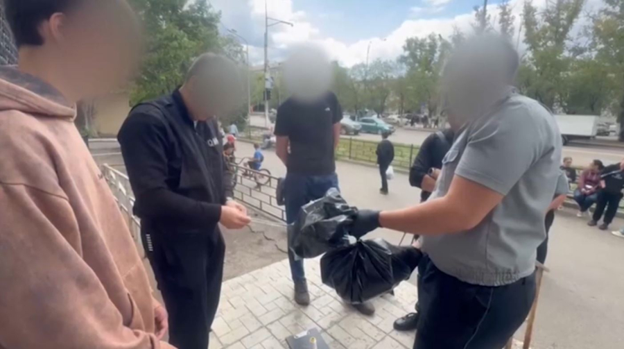 Елде есірткі жасырушылар тыйылмай тұр