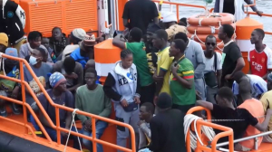 У Канарских островов спасли 124 мигранта