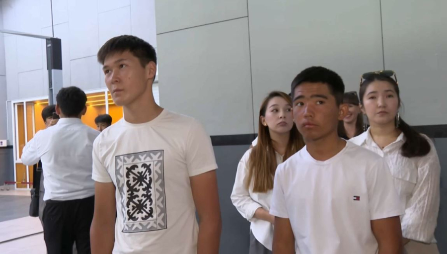 Шымкентте 9-сынып түлектеріне кәсіптік бағдар берілді