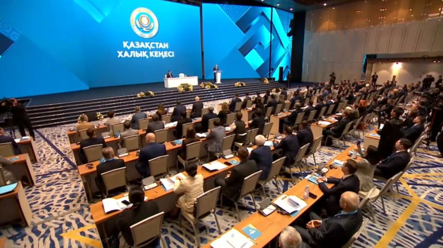 Членами Халық Кеңесі стали высококвалифицированные специалисты – К.Токаев