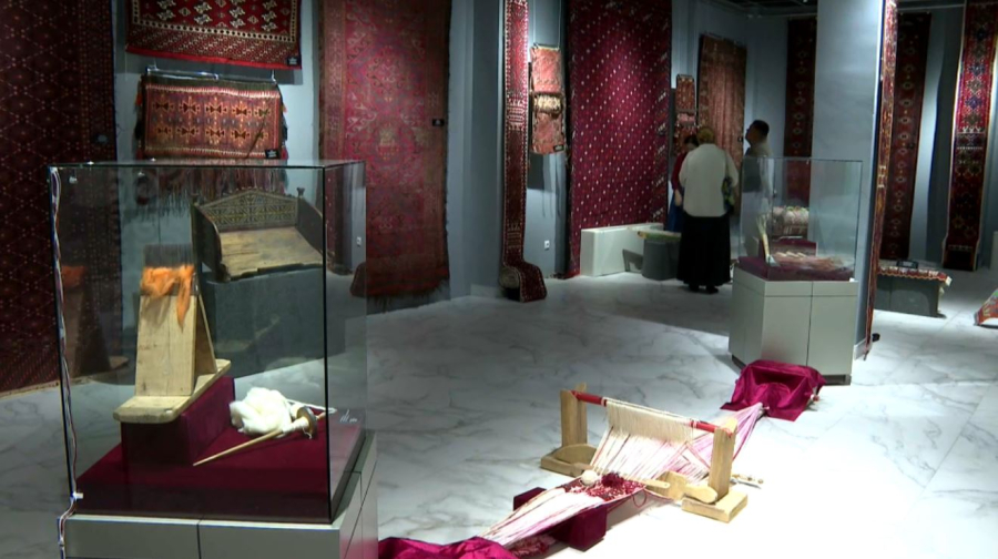 Выставка ковров ручной работы проходит в Актау