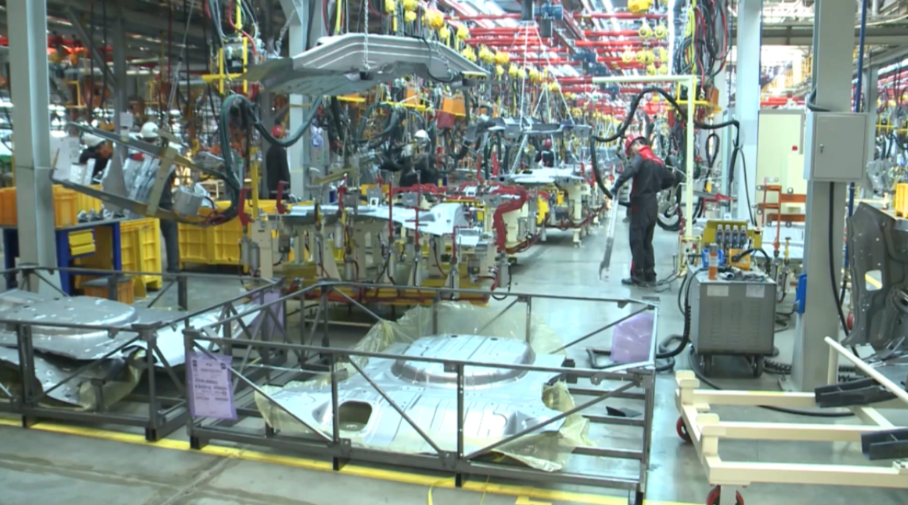 190 проектов в обрабатывающей промышленности запустят до конца года