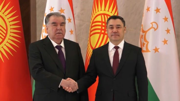Кыргызстан и Таджикистан подписали историческое соглашение о границе