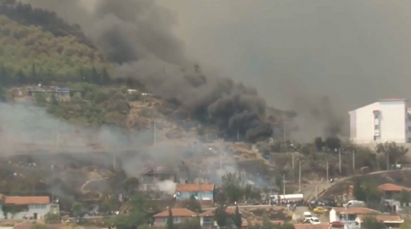 Түркияда орман өртінен тұрғындар эвакуацияланып жатыр