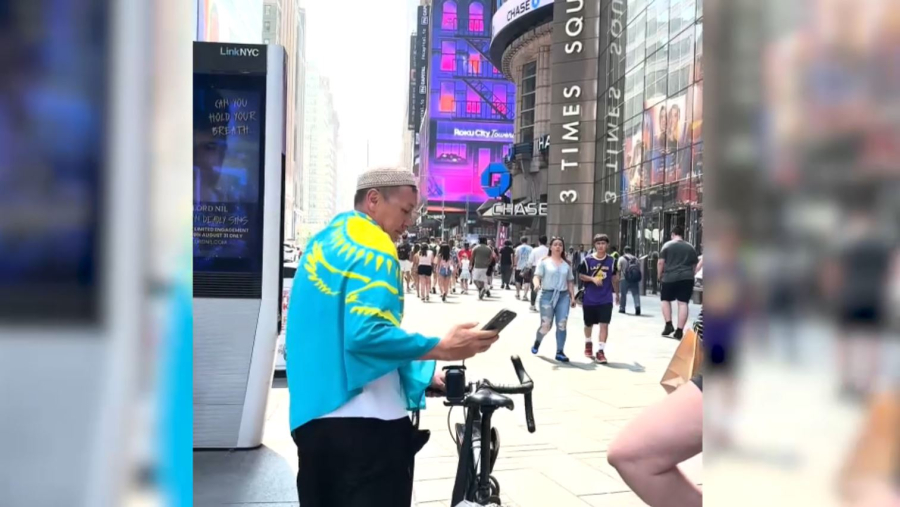 Велошабандоз АҚШ-та Абай идеясын насихаттап жүр  