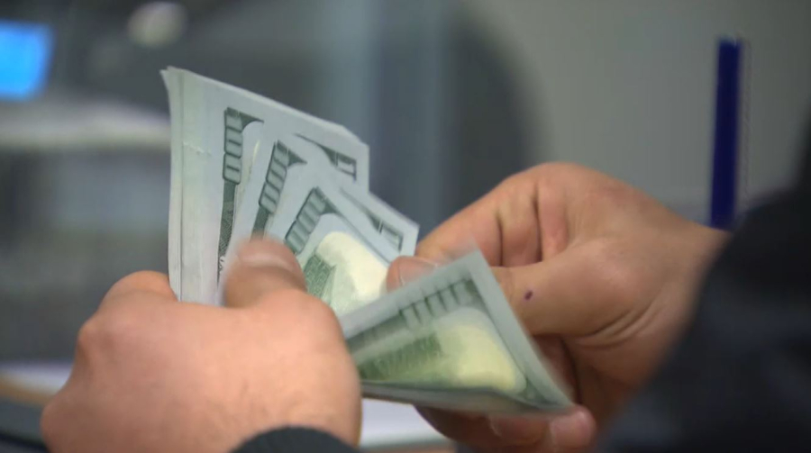 Президент поручил госорганам сократить неэффективные расходы до 1 мая