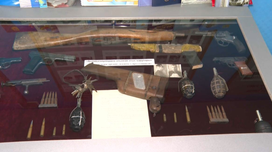 Редкое оружие передали в музей полиции Актюбинской области