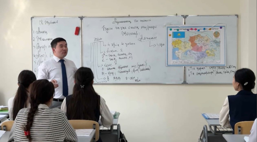 Ташкентте қазақ мектептеріне маман дайындайтын білім ордасы бар