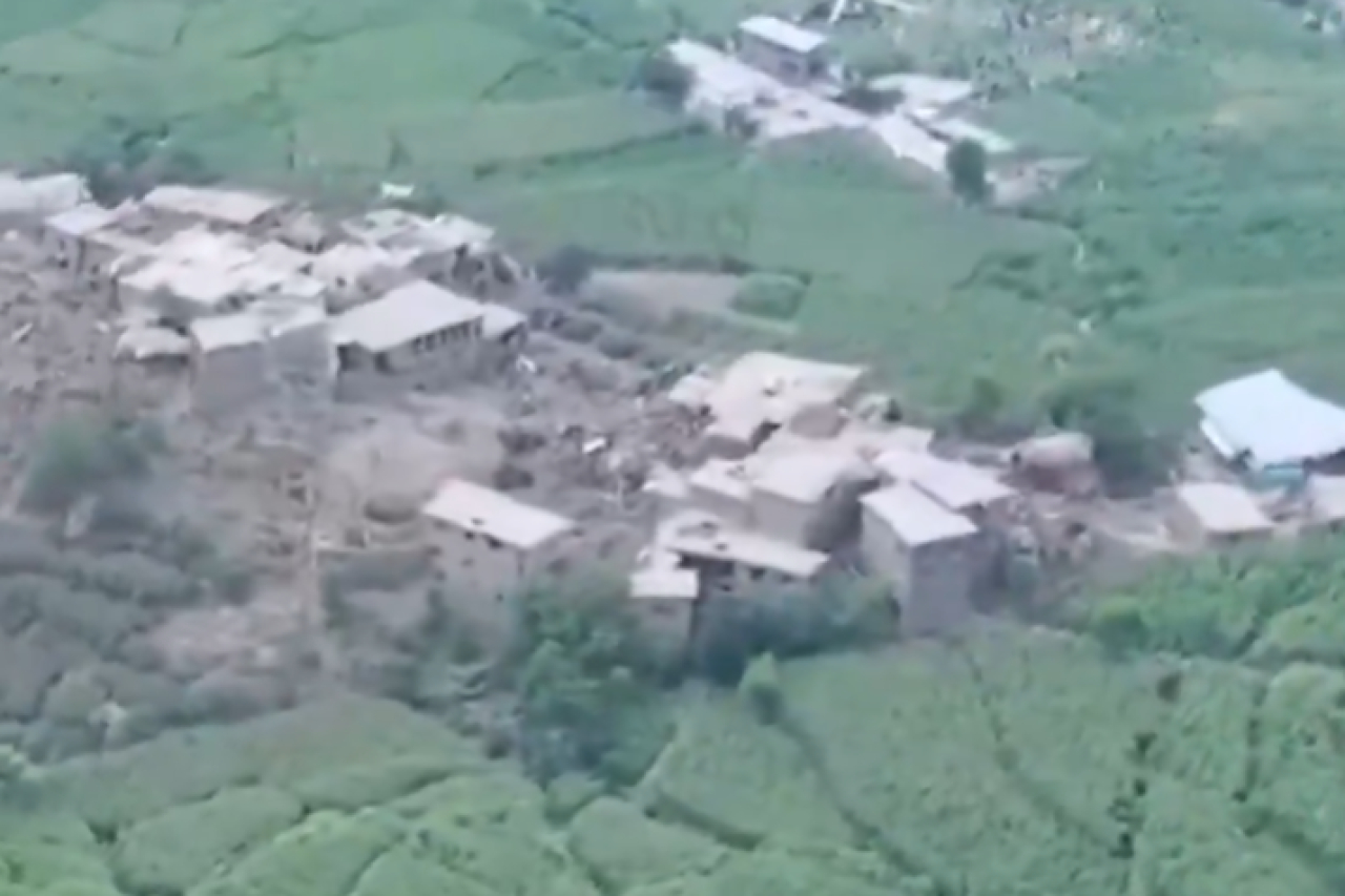 Число жертв землетрясения в Афганистане превысило 1,4 тысячи