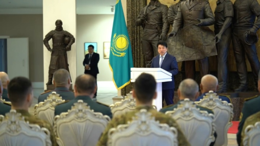 Министр просвещения отметил вклад учителей НВТП