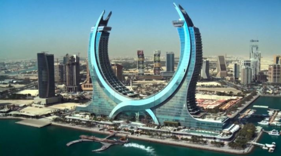 Казахстанские туристы в Дохе ждут эвакуации