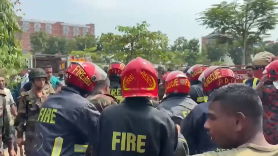 Бангладеште әскери ұшақ құлады