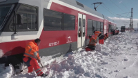 В Словакии снежная буря вызвала перебои в работе транспорта