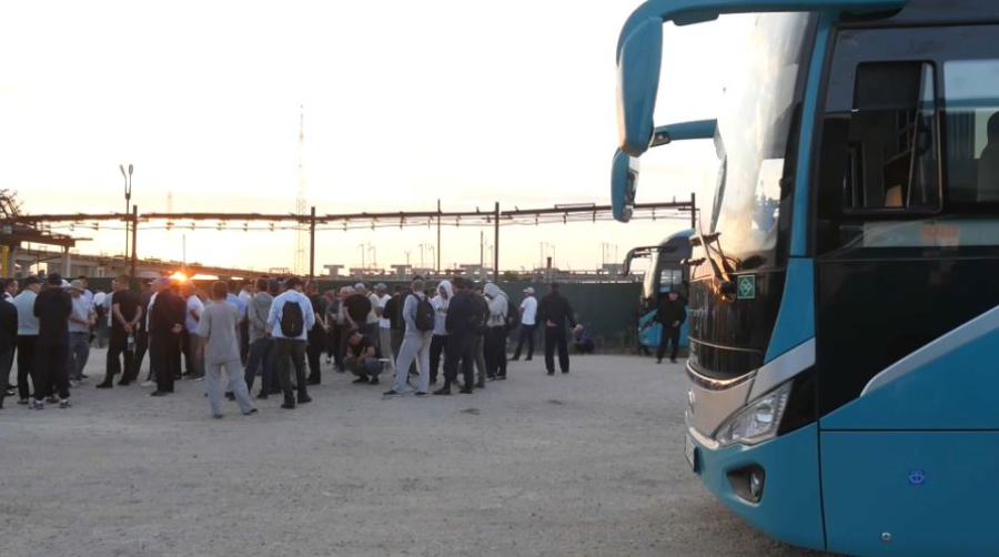 Забастовка водителей в Актау: движение автобусов восстановлено