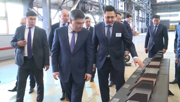 Премьер побывал на промышленных предприятиях Актюбинской области