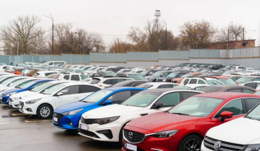 У должников в Шымкенте забрали семь автомобилей