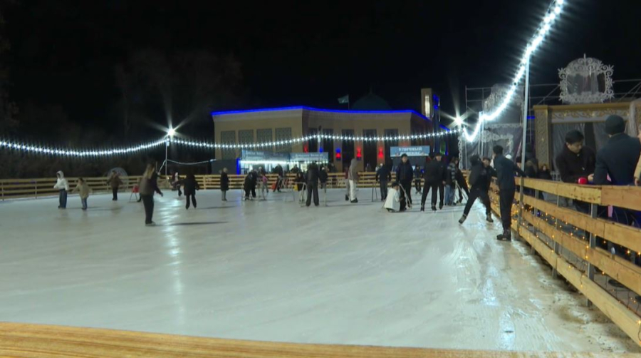 Таразда мұз айдыны ашылды