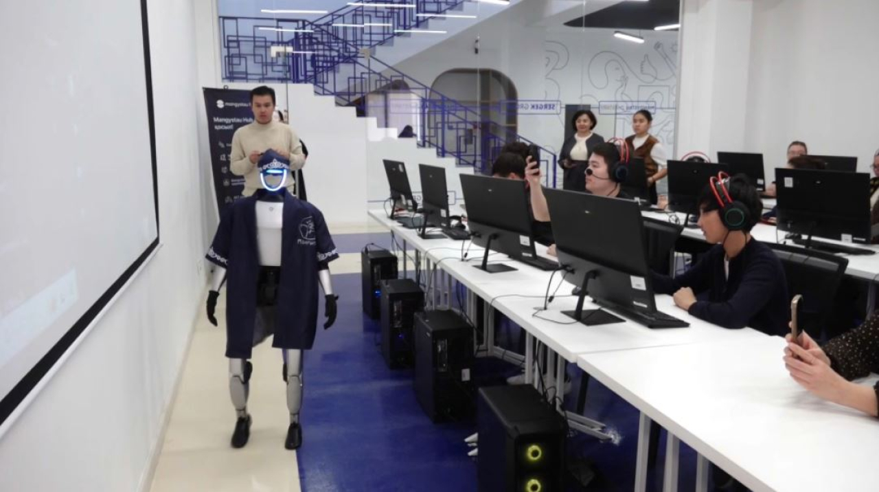 Интеллектуальный турнир AI Quiz Battle провели в Актау
