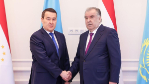 Алихан Смаилов провел встречу с Президентом Таджикистана