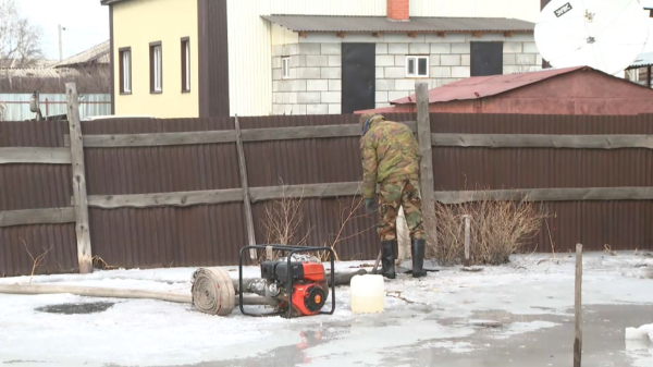 Семейде үйлердің ауласын су басты