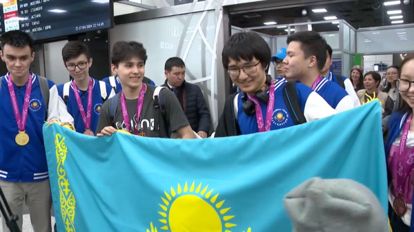 Қазақстандық оқушылар Қытайдан жүлделі оралды