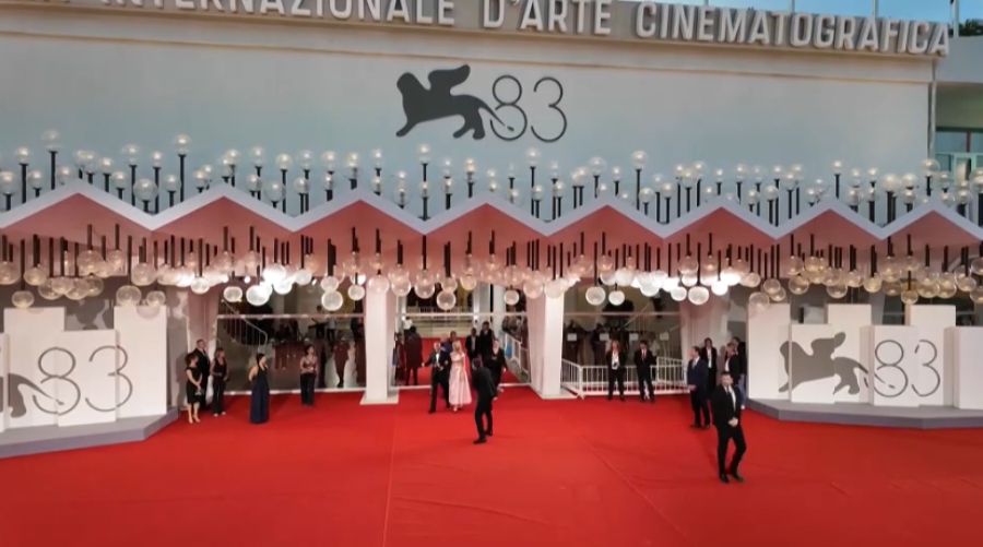 Венецианский кинофестиваль открылся на острове Лидо