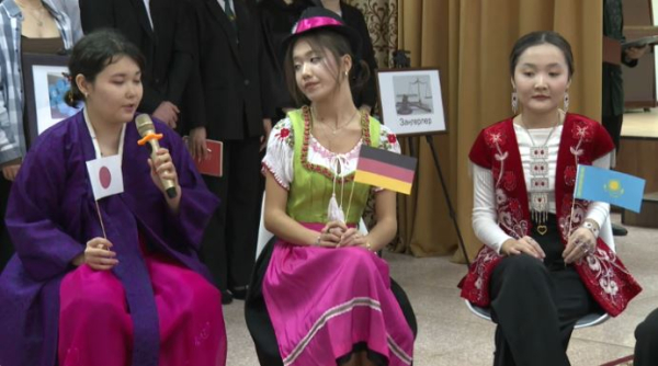 Парад профессий для выпускников школ провели в Астане