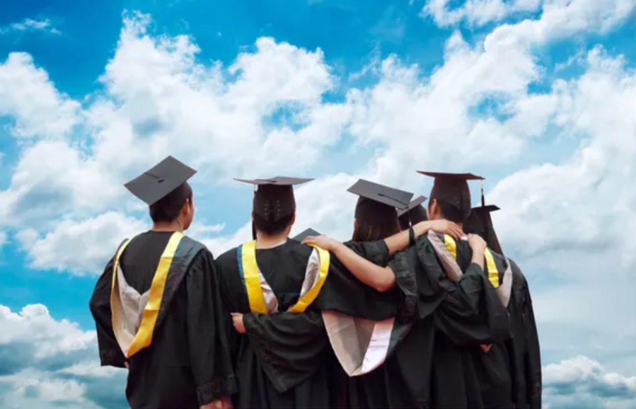 Начался прием документов на присуждение грантов в магистратуру