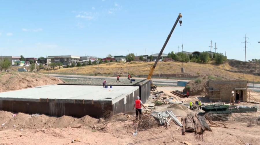 Строительство водовода продолжается в Сарыагашском районе