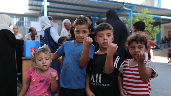 Более 460 тыс. детей вакцинировали от полиомиелита в Газе