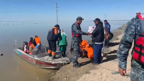 80 человек эвакуировали из села Талдыколь Атырауской области
