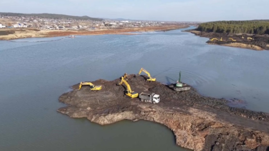 Реку Жабай расчищают и углубляют в Акмолинской области